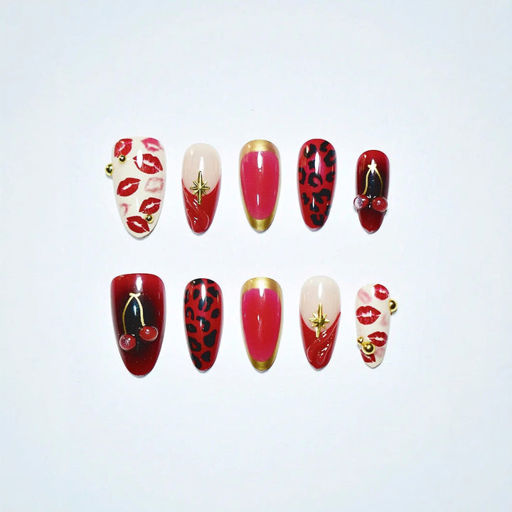 Artistic Kiss-Themed Press-On Nail Art Kalsten
