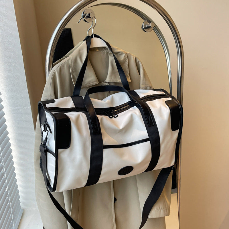Sporty leisure duffel bag with durable material and adjustable shoulder strap Kalsten