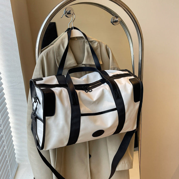 Sporty leisure duffel bag with durable material and adjustable shoulder strap Kalsten