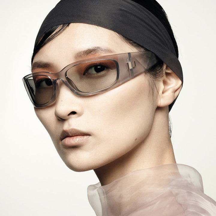 Women's sporty sunglasses with modern, ergonomic design Kalsten