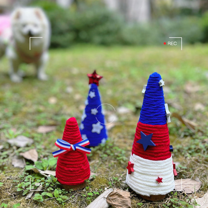 Unisex decorative table top Christmas tree made of felt and knitted structure with star appliqués Kalsten