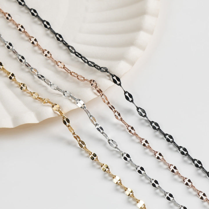 Chic Beaded Eyewear Holder kalsten