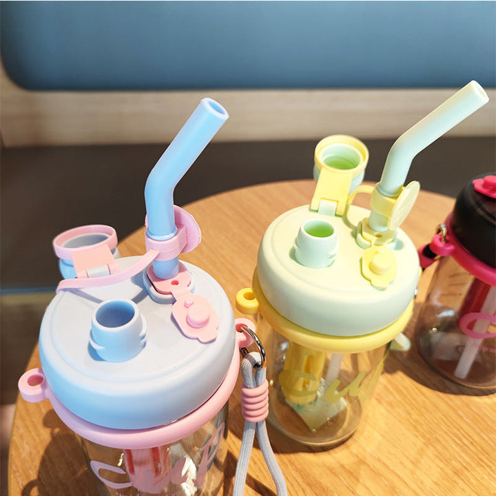 Women's drinking cup with safety lid and straw Kalsten