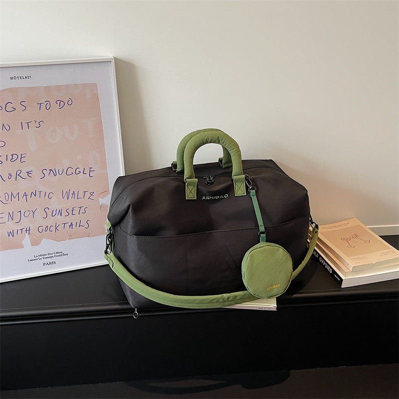 Elegant Travel Bag with Practical Accessories Kalsten