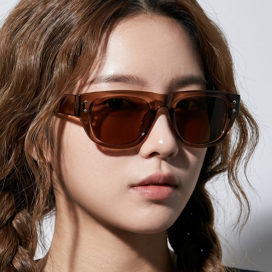 Women's fashionable sunglasses in trendy rectangle design Kalsten