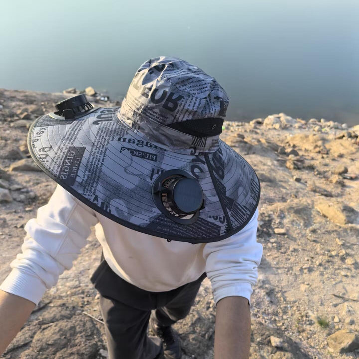 Ventilated sun hat with integrated solar fans and wide brim Kalsten