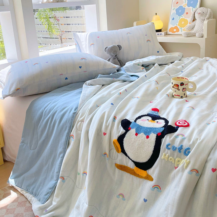 Women's cuddly blanket with cute bear design Kalsten