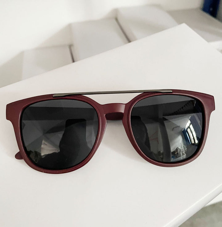 Women's sunglasses in modern design by Kalsten
