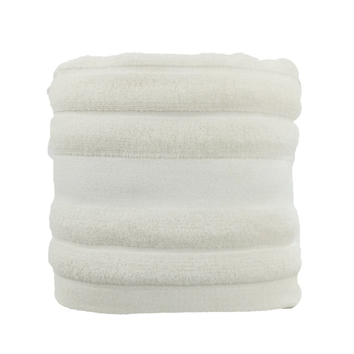 High-Quality Bath Towel with Elegant Border Kalsten