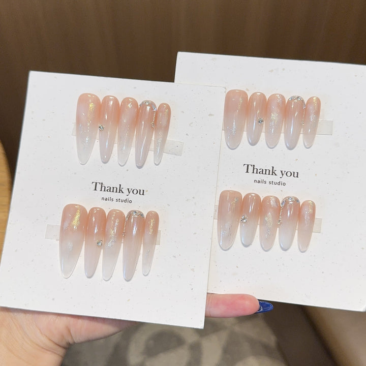 Artificial Nail Set with Elegant Glitter Accents Kalsten