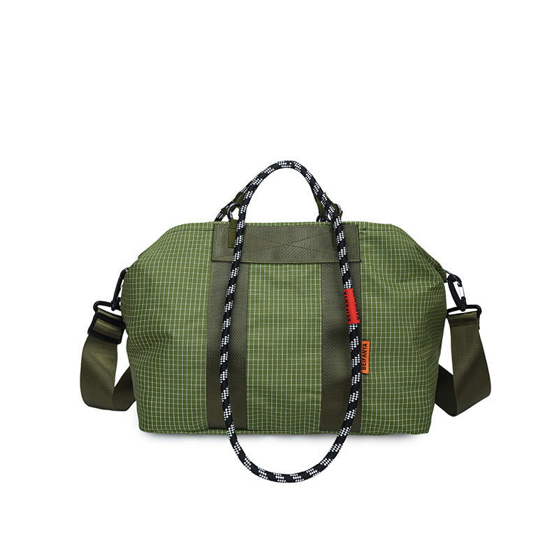 Stylish sports bag with adjustable shoulder strap Kalsten
