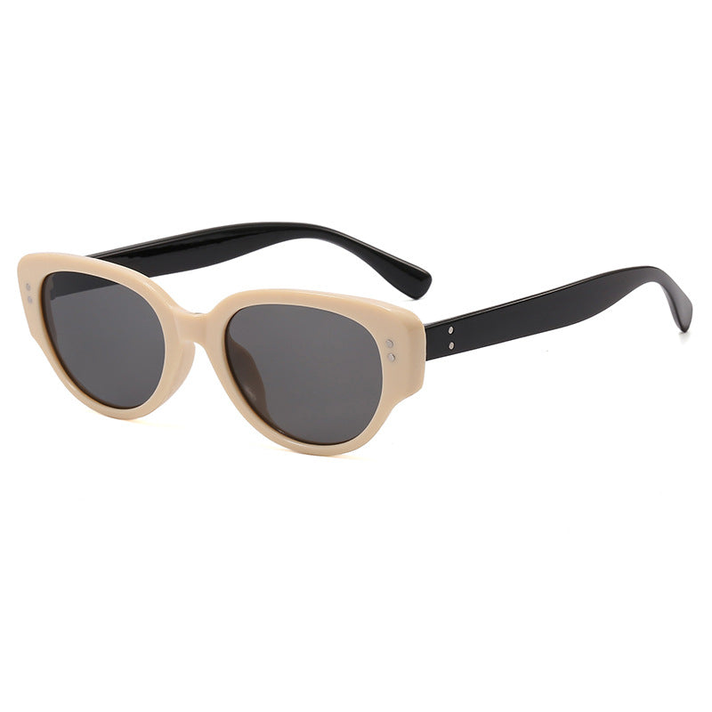 Women's fashionable sunglasses with striking design Kalsten