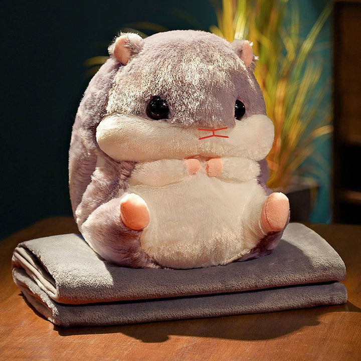 Squirrel-shaped cuddle pillow Kalsten