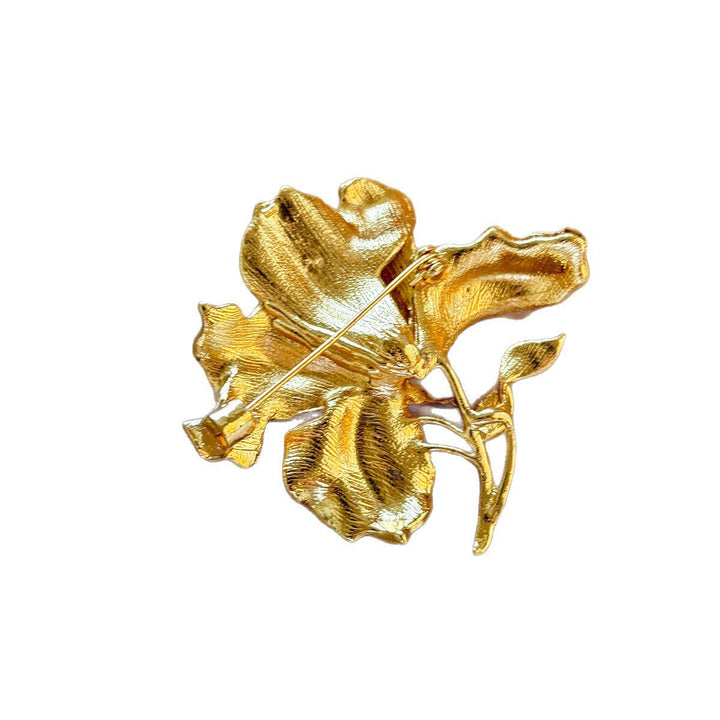 Elegant and Stylish Brooch Kalsten