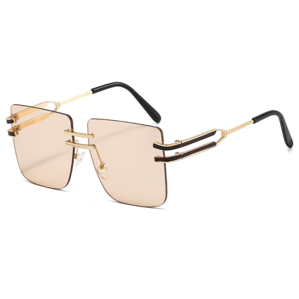 women's fashionable sunglasses with extravagant frame and delicate accents Kalsten