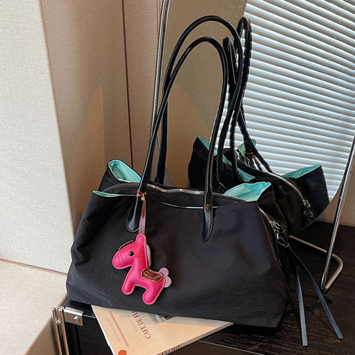 Elegant Tote Bag with Zipper and Practical Interior Pockets Kalsten