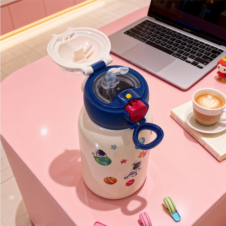 Women's water bottle with unique astronaut design Kalsten