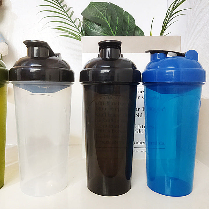Unisex Shaker bottle in a timeless design with practical pouring opening Kalsten