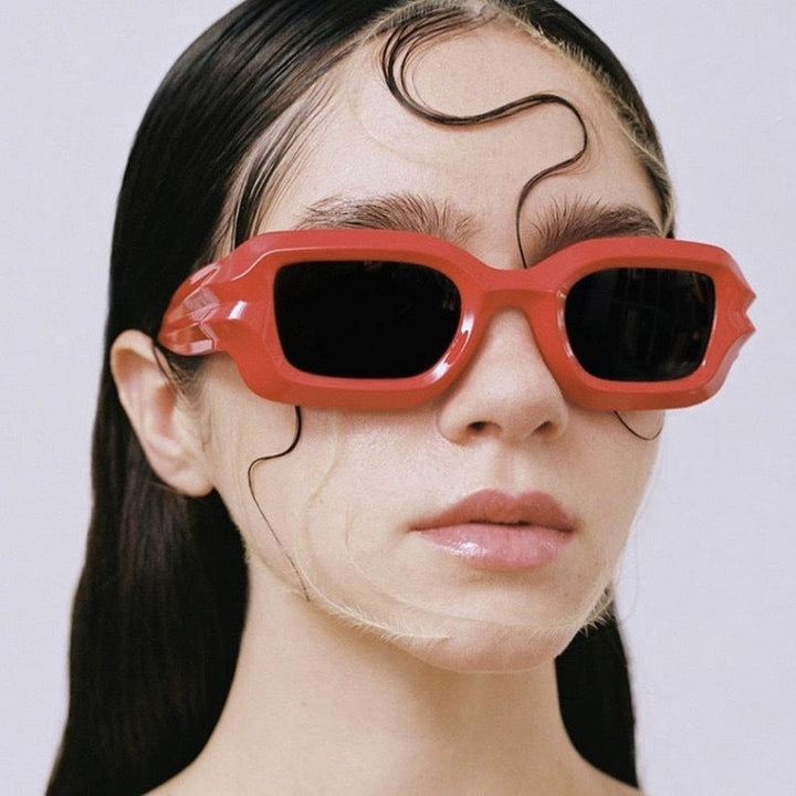 Women's fashionable sunglasses with striking frame Kalsten