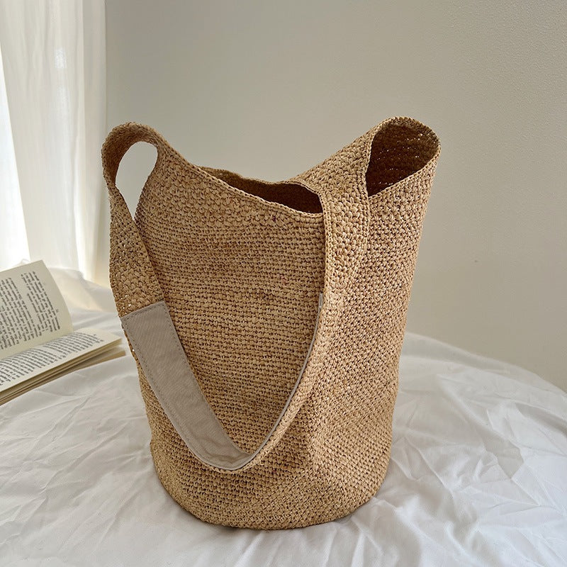 Handcrafted Leisure Bag Made of Woven Straw Kalsten
