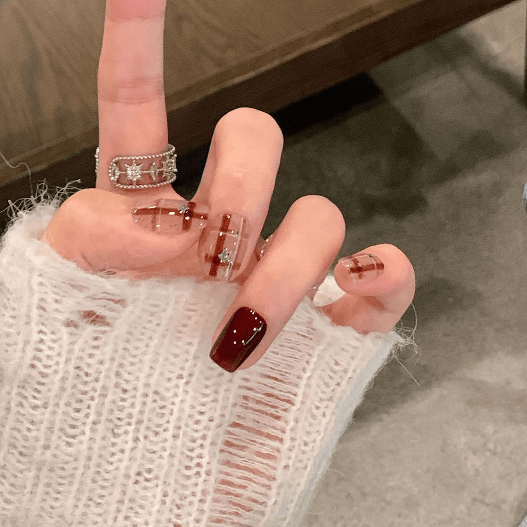 Artificial artificial nails with elegant geometric design Kalsten