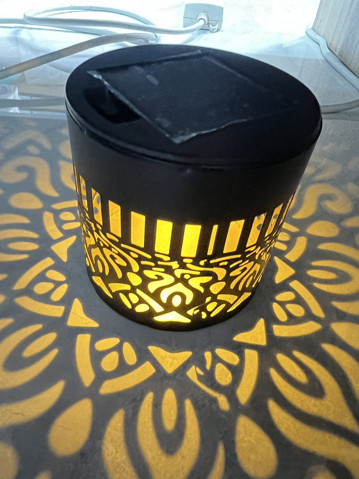 Solar Projection Garden Light With Decorative Floral Pattern And Dusk-To-Dawn Sensor Kalsten