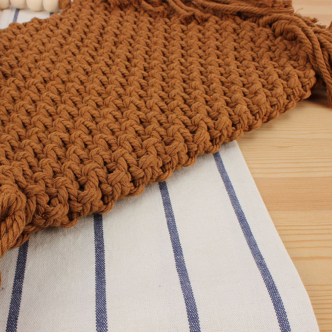 Creative crochet handbag with decorative fringes Kalsten
