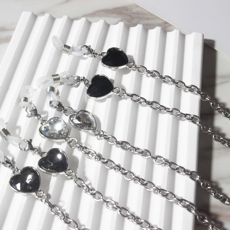 Fashionable glasses holder chain with heart pendants Kalsten
