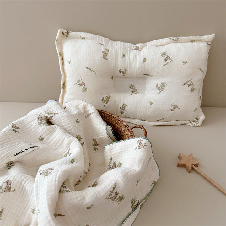 Unisex Mull blanket with cute bear design Kalsten