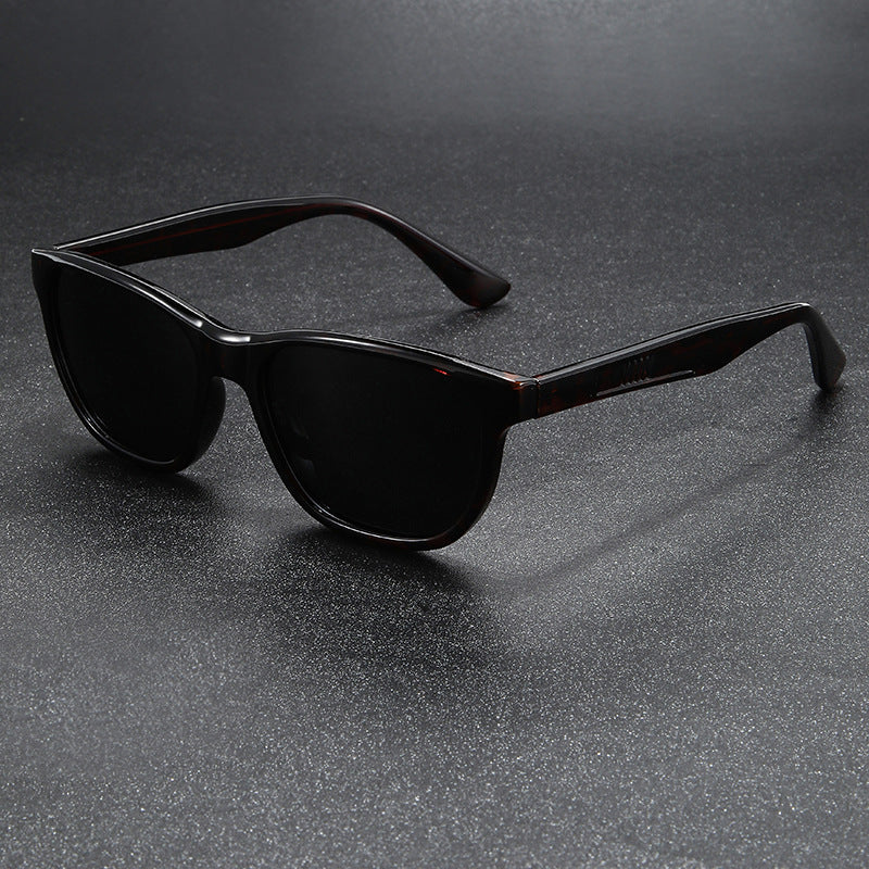 Women's sunglasses in modern retro design with high-quality UV protection Kalsten
