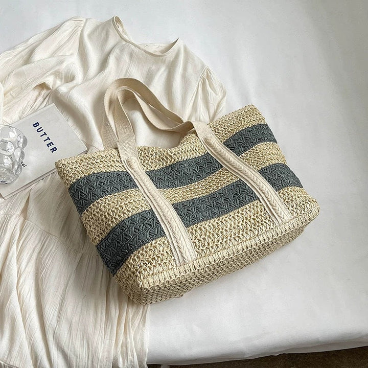 Beach bag made of sustainable natural material with structured design Kalsten