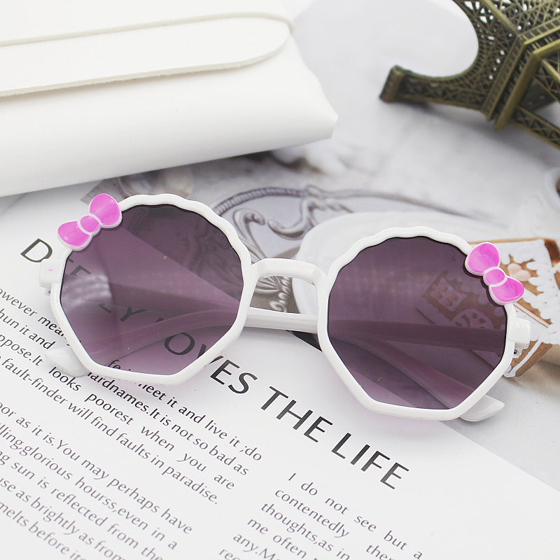 Women's playful sunglasses in creative design Kalsten