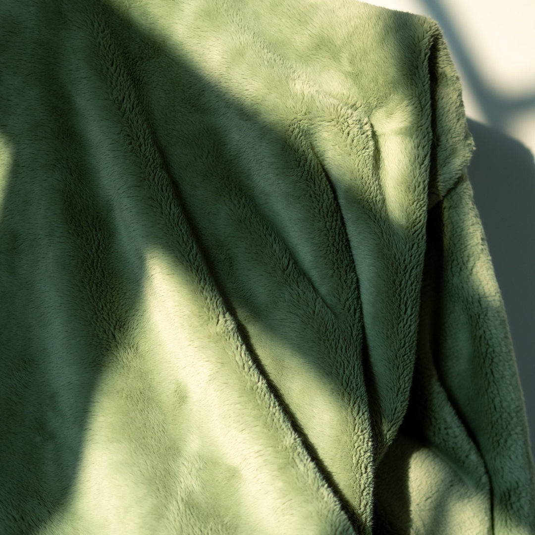 Soft Plush Throw Blanket Kalsten