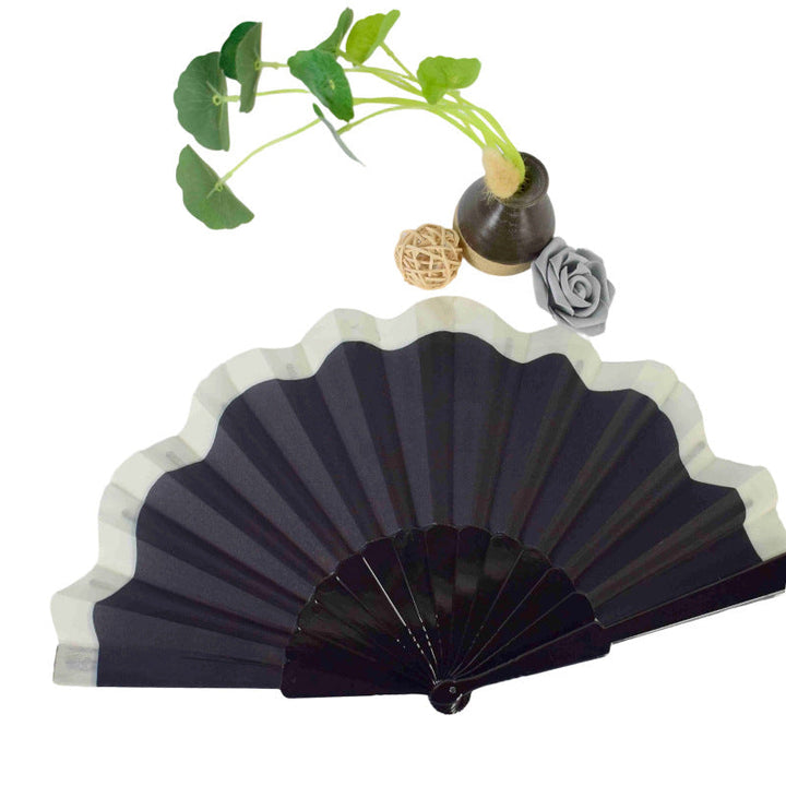 Women's stylish fan made of wood and satin Kalsten