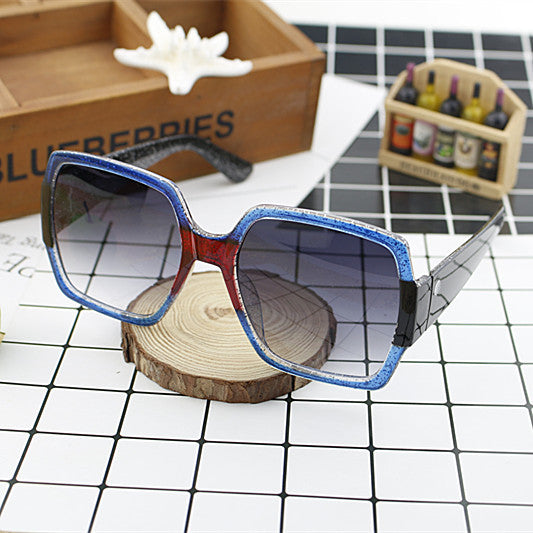 Ladies extravagant square sunglasses with unique design Kalsten