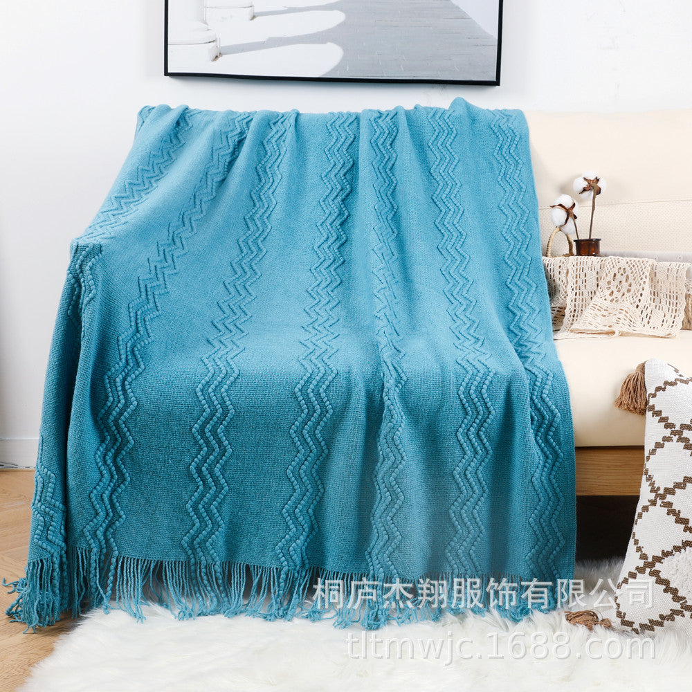 Women Comfortable Knitted Blanket with Modern Zigzag Pattern Kalsten