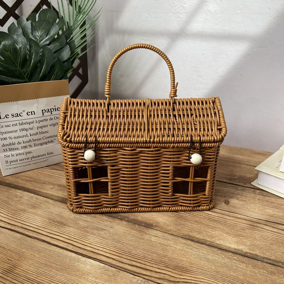 Women's stylish braided basket with rounded roof Kalsten
