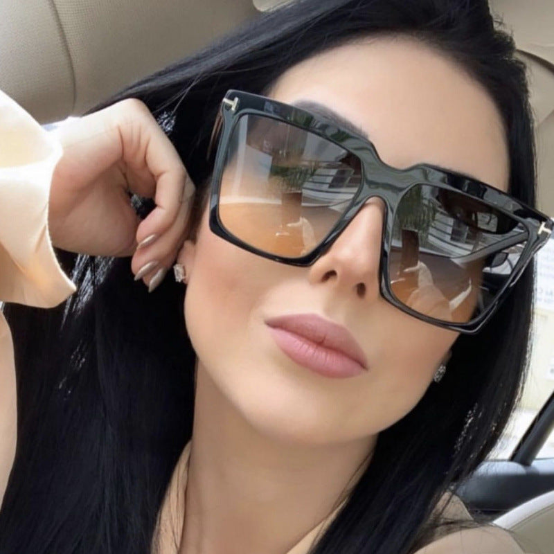 Women's oversized sunglasses with elegant and polarized lens design Kalsten
