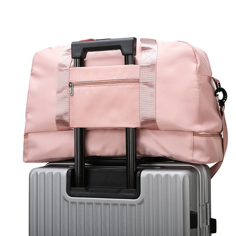 Sporty travel bag with adjustable shoulder strap Kalsten