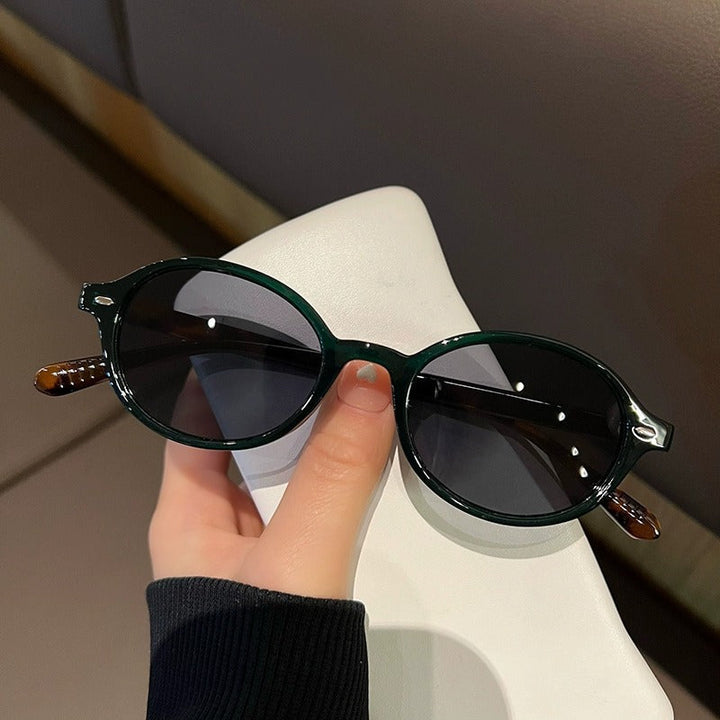 Ladies fashionable sunglasses in elegant oval design Kalsten