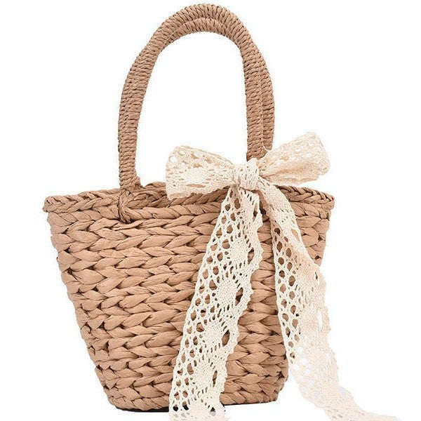 Handmade basket bag with lace accent Kalsten
