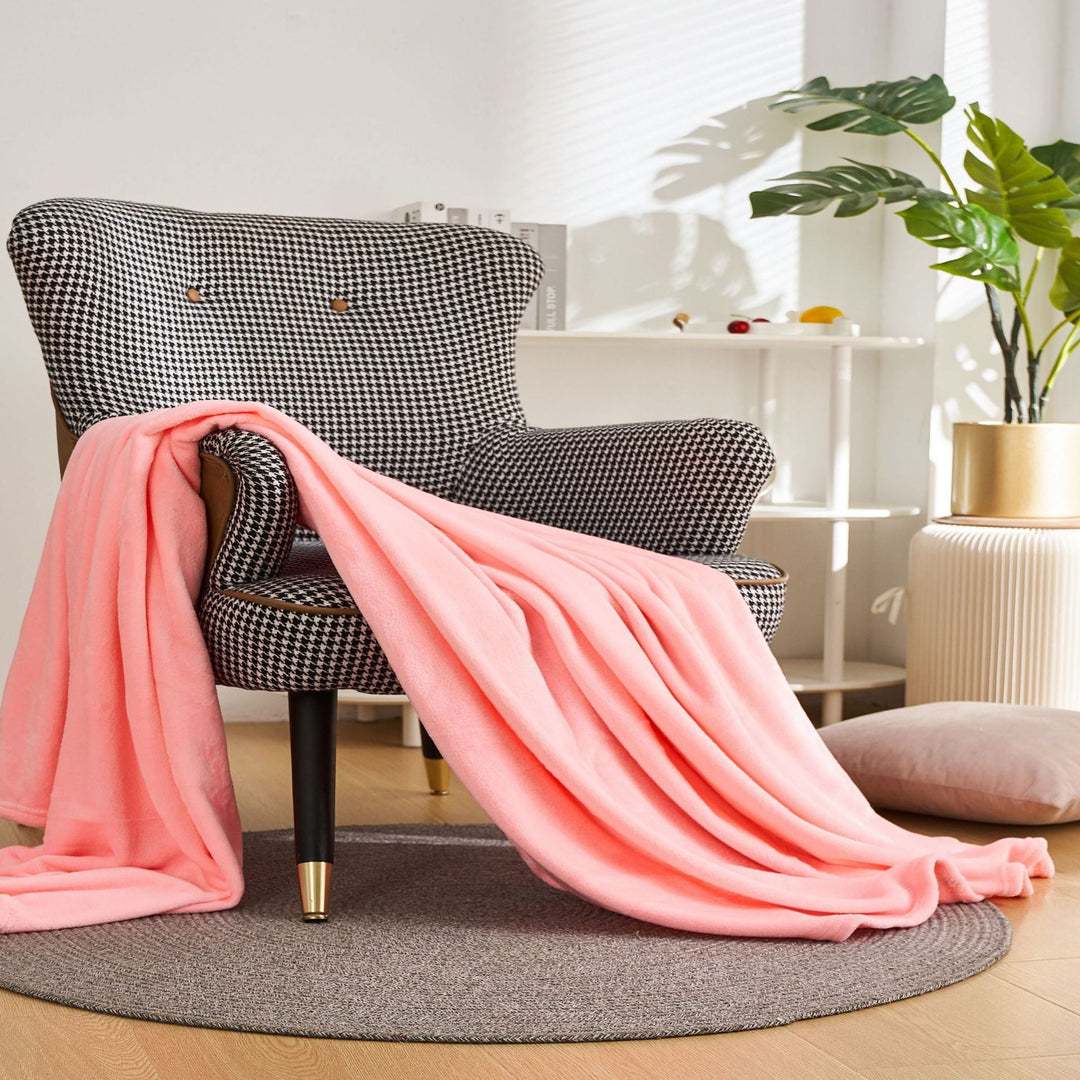 Cozy Plush Throw Blanket Kalsten