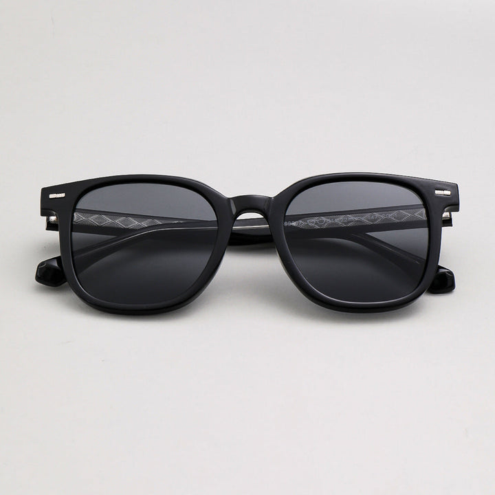 Women’s fashionable sunglasses with distinctive rectangular frame and UV protection Kalsten