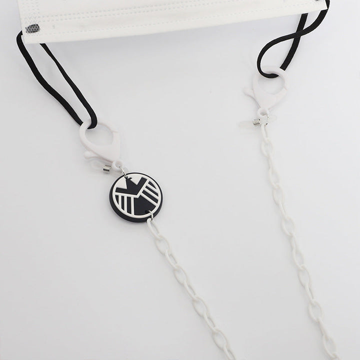 Superhero-Themed Eyewear Chain kalsten