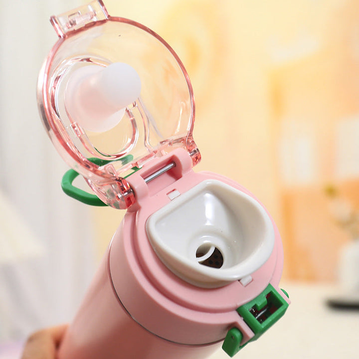 Insulated drinking bottle with innovative leak protection and practical carrying strap Kalsten