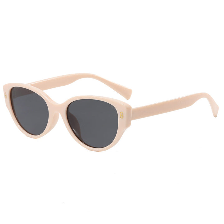 Ladies Cat-Eye Sunglasses with Modern Plastic Frame Kalsten