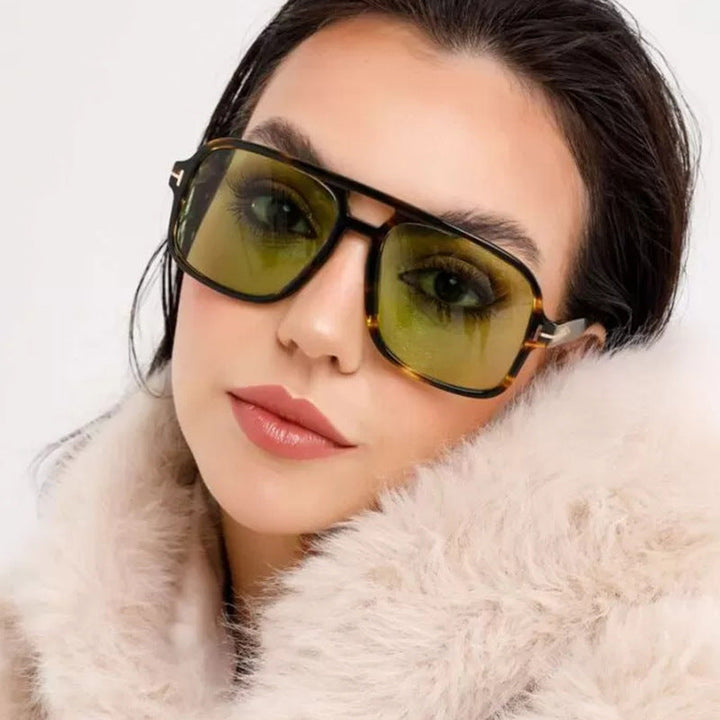 Ladies square designer glasses with delicate frame and modern plastic material Kalsten