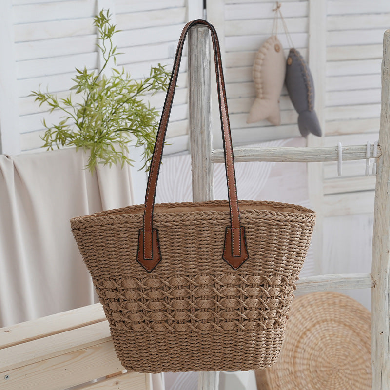 Handmade shopping and beach bag made from natural materials Kalsten