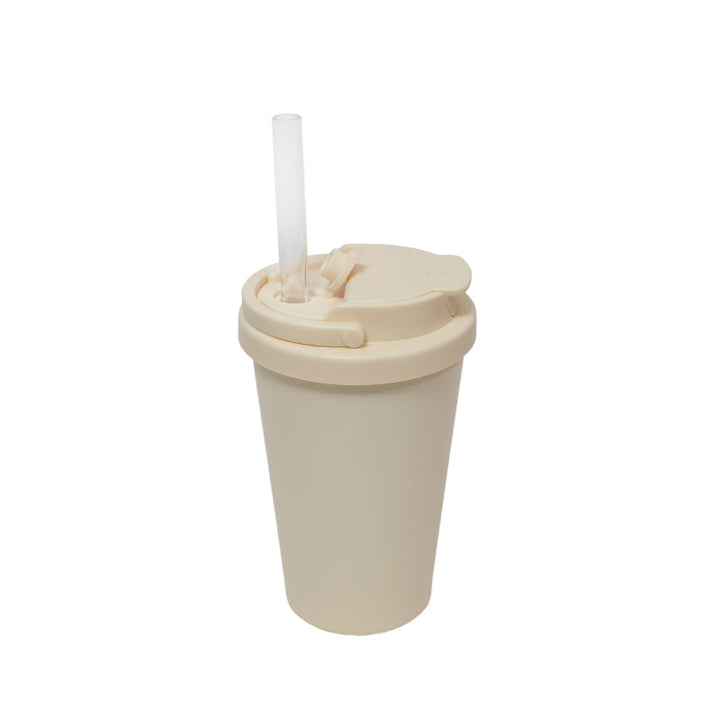 Ladies silicone drinking cup with secure closure system Kalsten