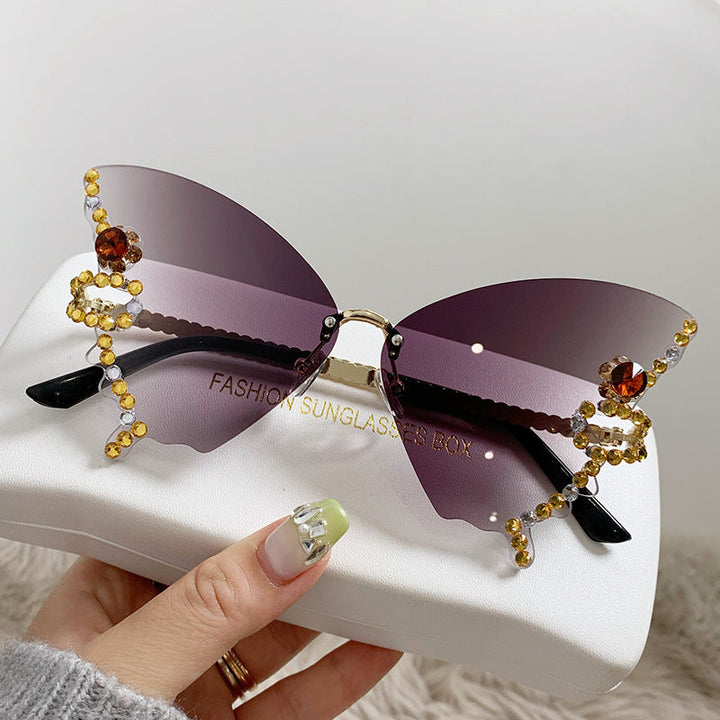 Ladies extravagantly designed sunglasses Kalsten